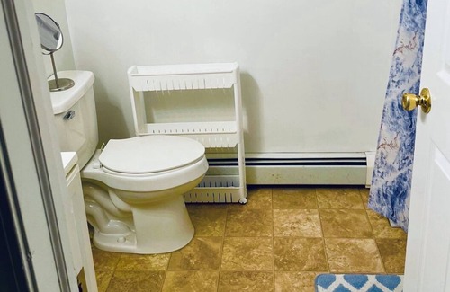 Troy Apartment | Here for work and need a place to stay? Look no further!Come "Cozy Up With Me"