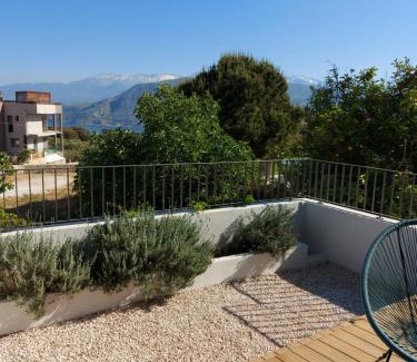 Akrotiri Apartment | Hermes&Dione
