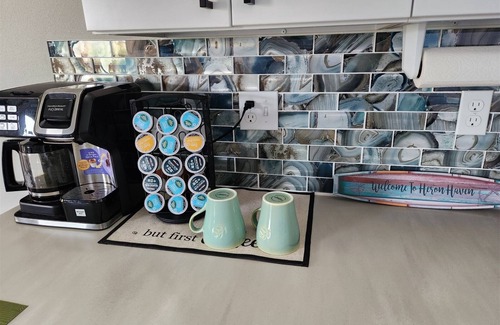 Ocean Shores House | Heron Haven - Beautiful newer canal front home