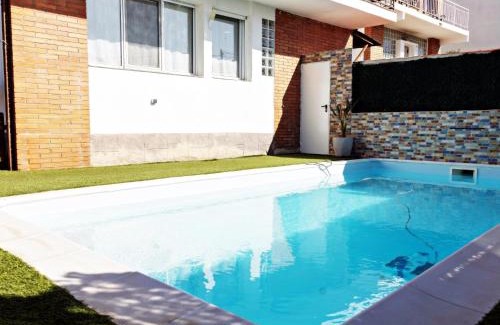 Pineda de Mar House | HESTIA Casa con piscina ideal familias Wifi free