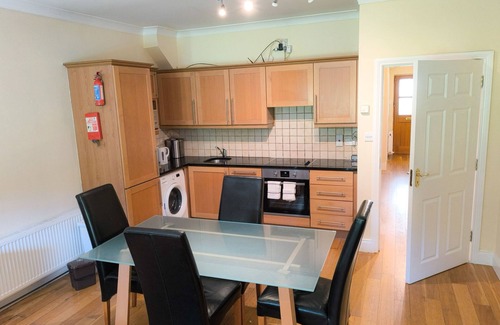 Swords House | Heyward Mews(TR4) HH No 5 (Sleeps 5) by Interhome