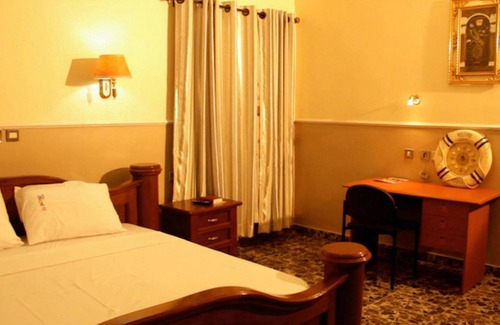 Oshodi-Isolo Hotel | Hi Point Hotel & Suites