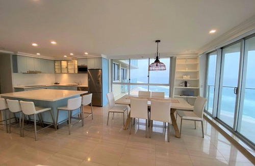 Surfers Paradise Apartment | Hi Surf Beachfront Resort Apartments