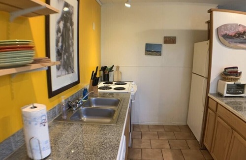 Flagler Beach Cottage | Hibiscus at Casas de la Playa Central - In the heart of Flagler Beach!