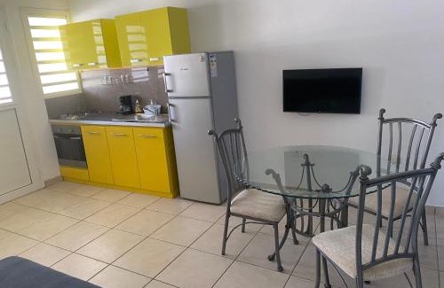 Riviere-Pilote Apartment | HIBISCUS