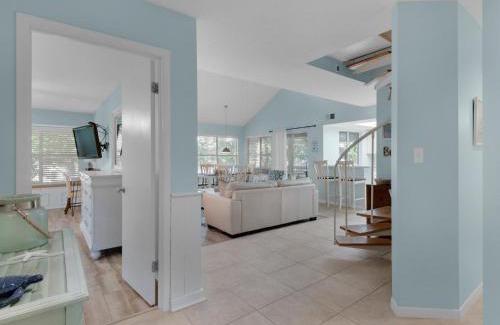 Miramar Beach Apartment | Hidden Dunes Cottage 199 by Newman-Dailey