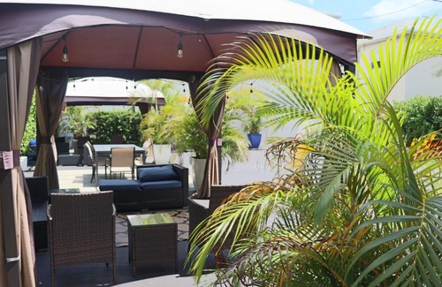 Seybold House | HIDDEN GEM 10 BEDROOMS, SLEEPS 20! 10 MINUTES FROM BEACH, CRUISE PORT, WYNWOOD