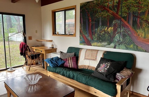 Philo House | Hidden Gem in the Lush Redwoods, close to Wineries & Coast