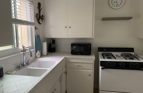 Alamitos Beach Apartment | Hidden Gem of Long Beach