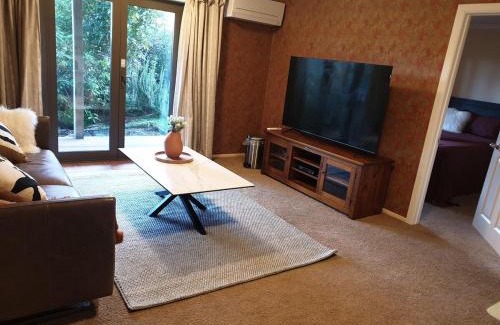 Ravensbourne Apartment | Hidden Peace With Loved Ones