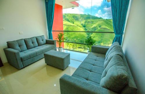 Vagamon Resort | Hidden Valley Hill View Cottage Vagamon by VOYE HOMES - Rooms with Valley View