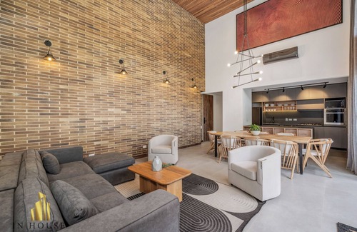 Patio Bonito Apartment | High ceilings & modern apt/BBQ - Morph 201