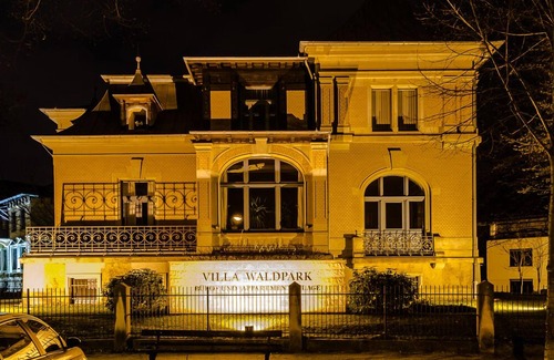 Blasewitz Apartment | High quality apartment (basement) in a listed villa in a prime location