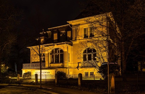 Blasewitz Apartment | High quality apartment (basement) in a listed villa in a prime location