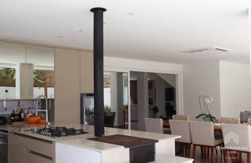 Itacorubi House | High standard house with pool - Florianópolis