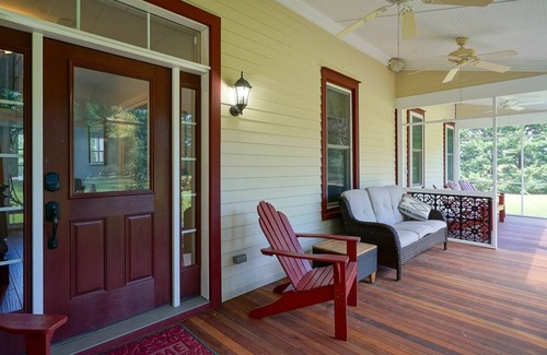 Still Pond House | High Tide Haven Suite