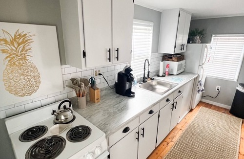 Harkers Island House | High Tider Matchmaker - Cozy 1 Bedroom Home in the Heart of the Harkers Island