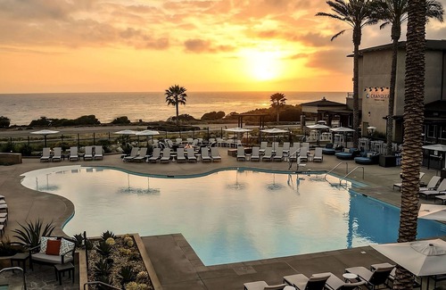 Carlsbad Hotel | High Tides and Good Vibes! Pool, Parking, Pets Allowed, Near South State Beach!
