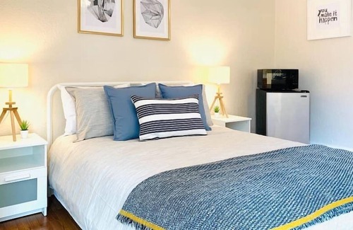 Cortez Hill Apartment | High Walkability | Stylish Studio | Easy Check-in