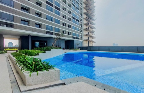 Pinang Apartment | Highest Value Studio Room At Collins Boulevard Apartment