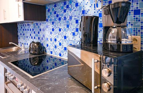 Margareten Apartment | Highlight Apartment St Charles Church