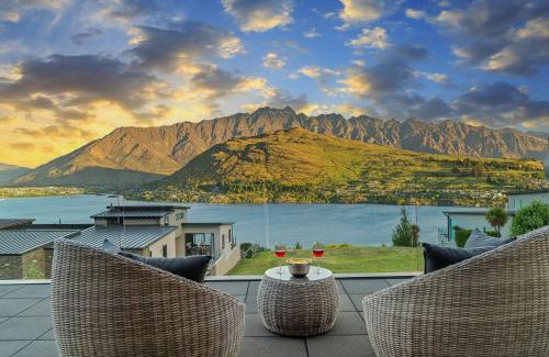 Queenstown House | Highview Haven by Relaxaway Holiday Homes