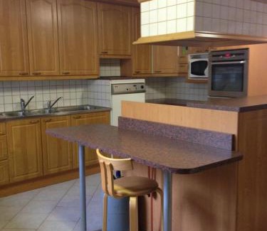 Sotkamo Villa | Hiiden Kämppäkartano iso vuokramökki lähellä Tiilikan kansallispuistoa