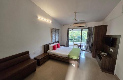 Khandala Hotel | HIll FarmStay & Suits Lonavala