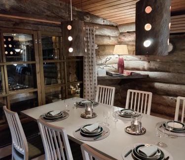 Inari Ski Chalet | Hillavilla in the shore of lake Inari