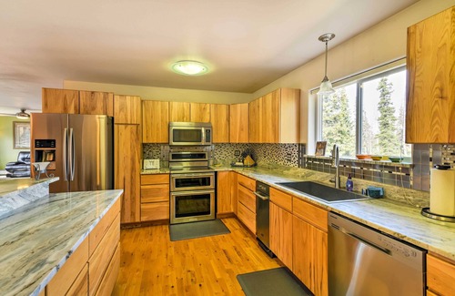 Mid-Hillside Apartment | Hillside Anchorage Home by Hiking & Biking Trails!