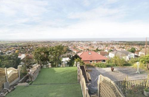 Prestatyn House | Hillside Cottage