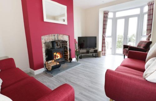 Prestatyn House | Hillside Cottage