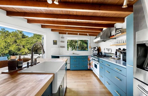 Topanga House | Hillside Hideaway w/Deck & Spa in Topanga Canyon