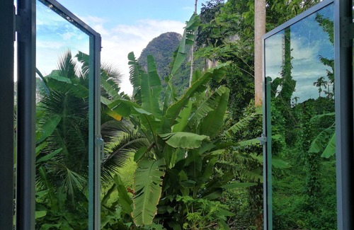 Sai Thai House | Hillside Home