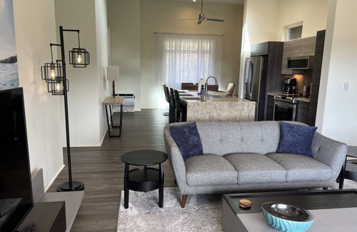 Moanalua House | HILLSIDE PERFECTION: MODERN HOME "A", OVERLOOKING GOLF COURSE, CLEAN-NEW!