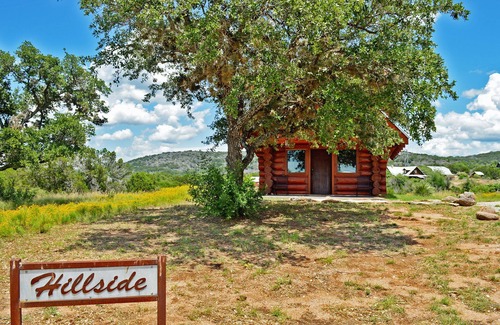 Marble Falls Cabin | Hillside: Scenic Escape with Lake Views Awaits!