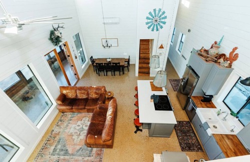 Dripping Springs House | Hilltop Haven, at Wanderin’ Star Farms