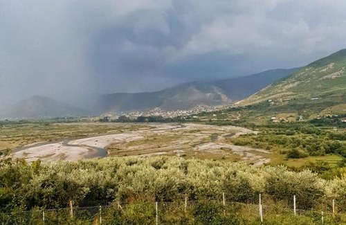 Elbasan Bed & Breakfast | HILLTOP HIDEAWAY