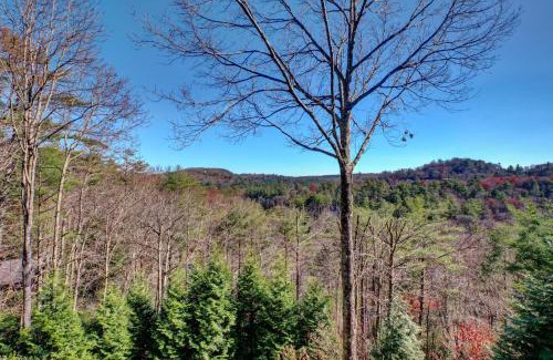 Mirror Lake House | Hilltop Hideaway