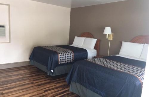 Franklin Hotel | Hilltop Inn