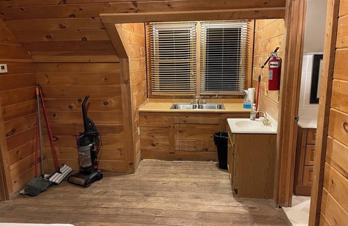Emporium Cabin | Hilltop Lodge, Elk Viewing, Hunting, Motocross, Quad, Dirt Bike, Trail Riding