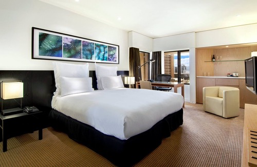 Adelaide Central Business District Hotel | Hilton Adelaide