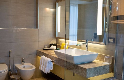 Ash Shumaysani Hotel | Hilton Amman