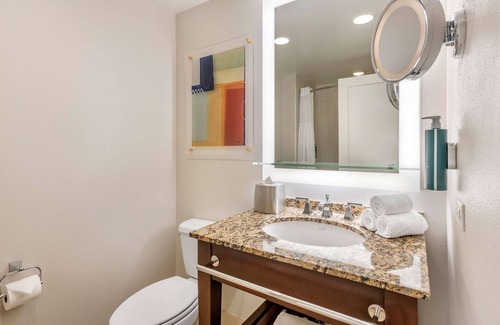 Florida Central Atlantic Coast Resort | Hilton Grand Vacations Club Las Palmeras Orlando