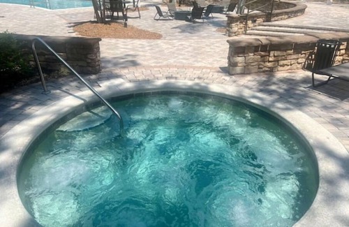 Tampa Apartment | Hip Condo EZ Access to All!