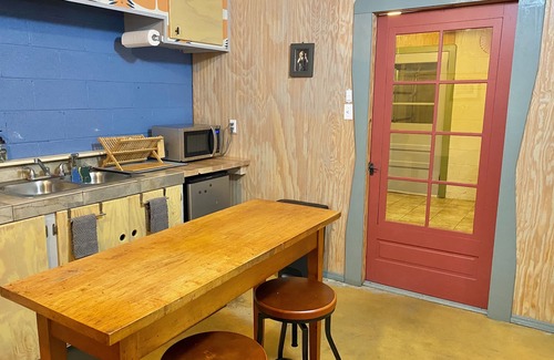 Swannanoa Apartment | Hip Quiet Mountain Apartment, 15 minutes from Asheville