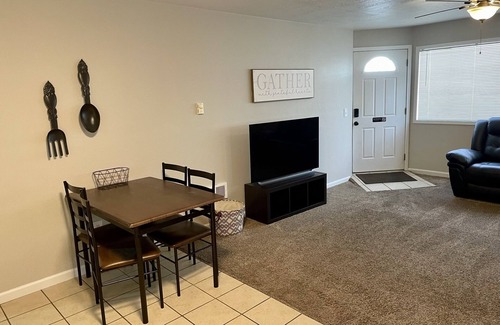 Ucon Apartment | Historic 100-year-old lodging en route to Yellowstone Apt#1