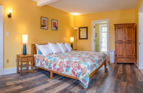 Bar Harbor Apartment | Historic 2 Cats Inn