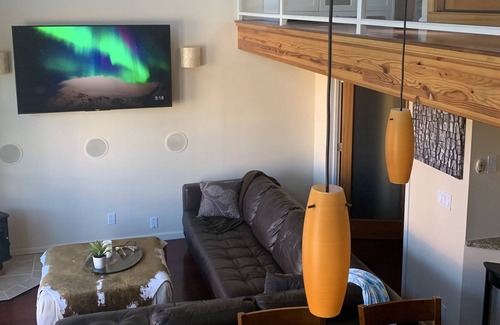 Fairhaven Apartment | Historic 3 Story Fairhaven Loft with Rooftop Patio