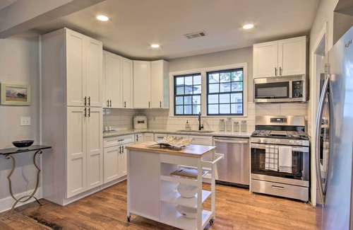 Augusta Cottage | Historic Augusta Cottage w/Mid Century Vibe!